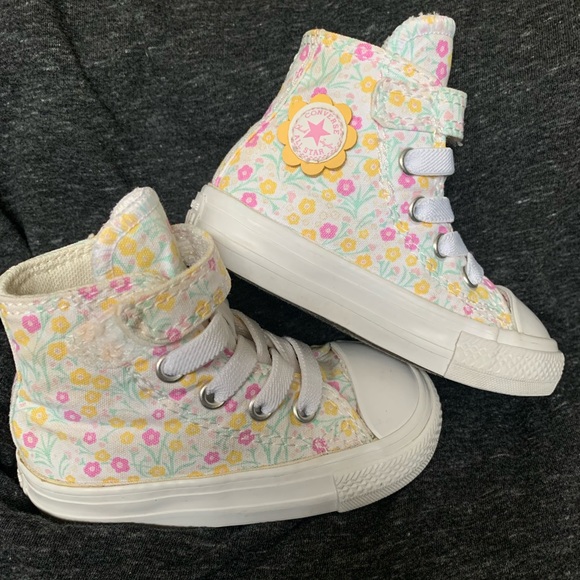 Converse Kids Floral High-Top Sneakers - White and Pink - Picture 1 of 7